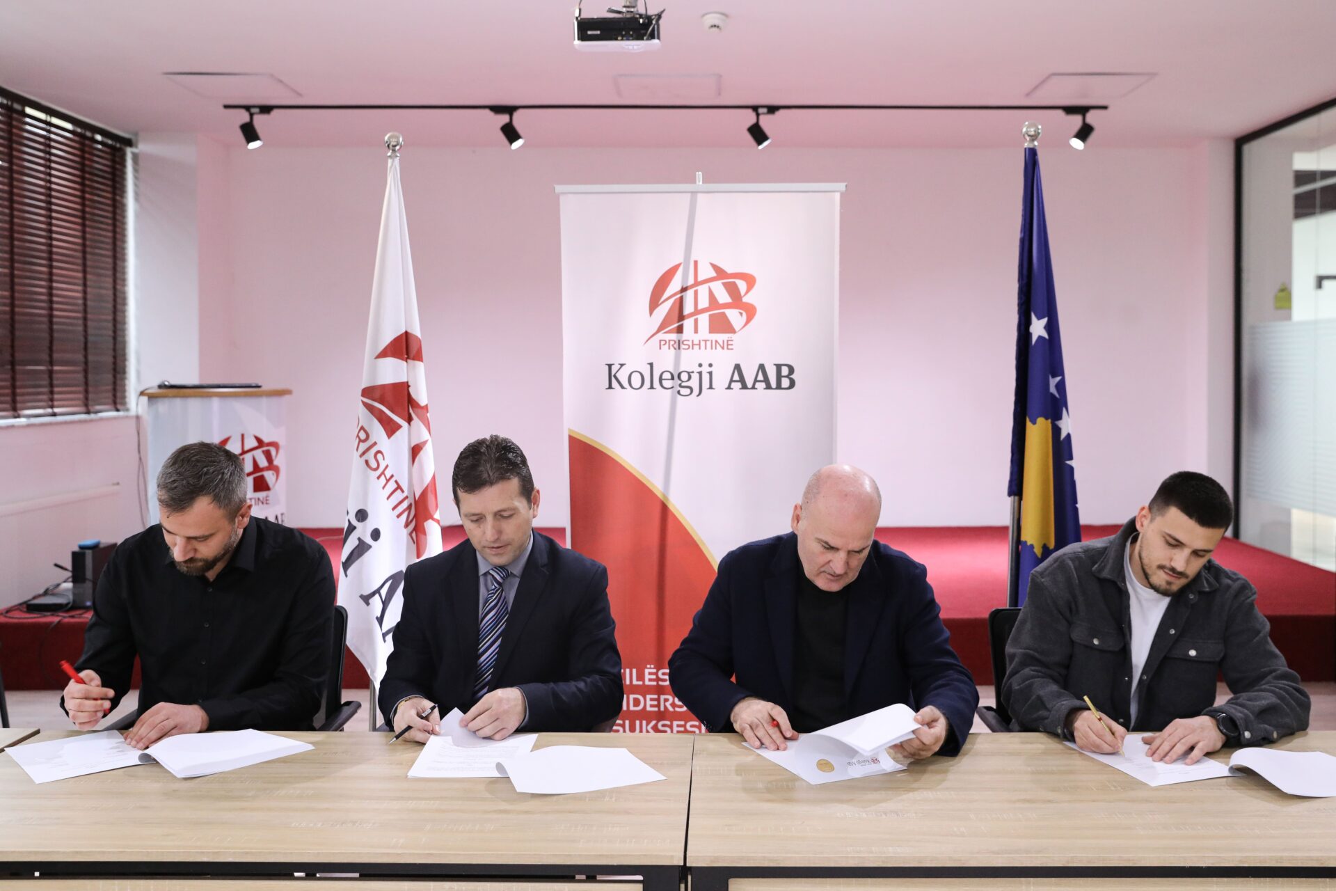 The Faculty of Computer Sciences signs an agreement with the high school "Hivzi Sulejmani"