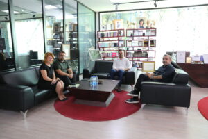 Rector Lulzim Tafa welcomes the Chairman of the National Council of Albanians in the Presheva Valley to the meeting