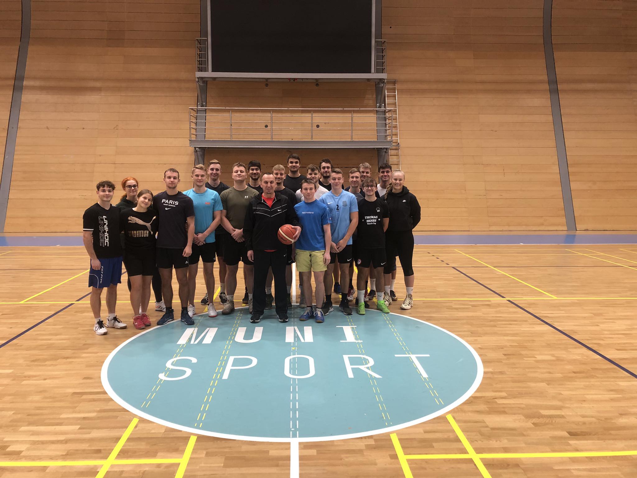 The Dean of the Faculty of Physical Culture and Sports holds a lecture at Masaryk University